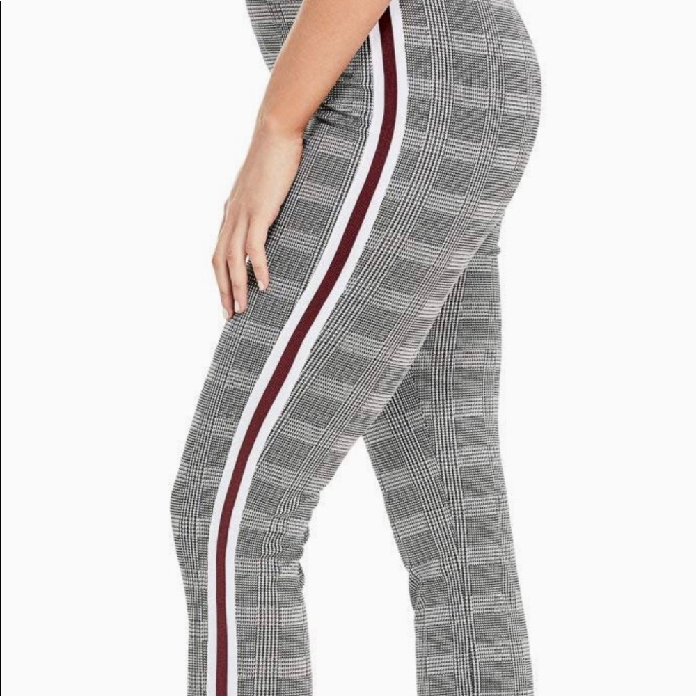 Guess pants